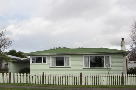 Photo of property in 21 Lipscombe Crescent, Havelock North, 4130