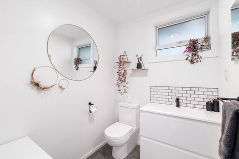 Photo of property in 146 Grimseys Road, Redwood, Christchurch, 8051