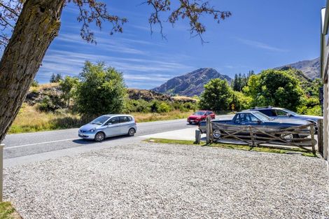 Photo of property in 43 Mcdonnell Road, Arrowtown, 9302