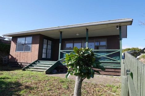 Photo of property in 122 Matai Road, Raumati South, Paraparaumu, 5032