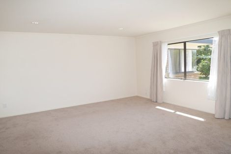 Photo of property in 125 Queens Road, Waikanae Beach, Waikanae, 5036