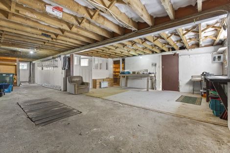 Photo of property in 9 Massey Street, Westown, New Plymouth, 4310