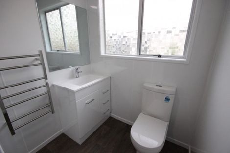 Photo of property in 6 Tiraumea Street, Palmerston North, 4410