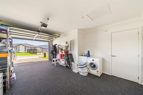 Photo of property in 24 Fenwick Crescent, Wallaceville, Upper Hutt, 5018