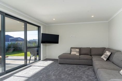 Photo of property in 55b Dublin Street, Martinborough, 5711