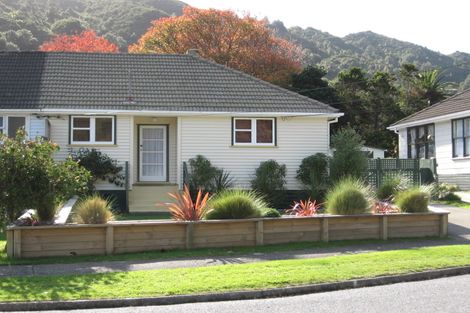Photo of property in 5 Prebble Grove, Naenae, Lower Hutt, 5011