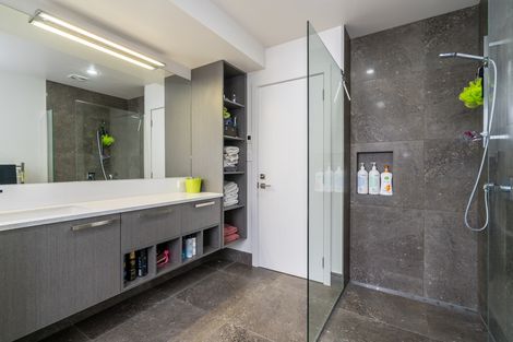 Photo of property in 64 Severn Street, Island Bay, Wellington, 6023