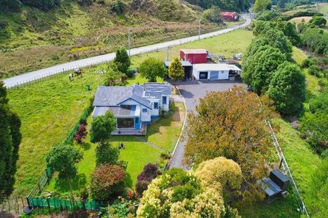 Photo of property in 347 Waitohu Valley Road, Otaki, 5583