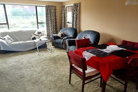 Photo of property in 396 Marine Parade, South New Brighton, Christchurch, 8062