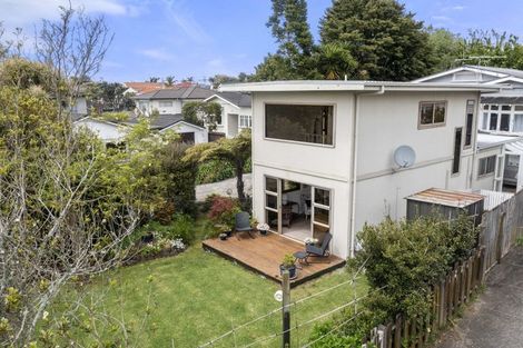 Photo of property in 8a Quest Terrace, Mount Roskill, Auckland, 1041