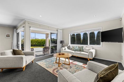 Photo of property in 1 Whakatomo Place, Havelock North, 4130