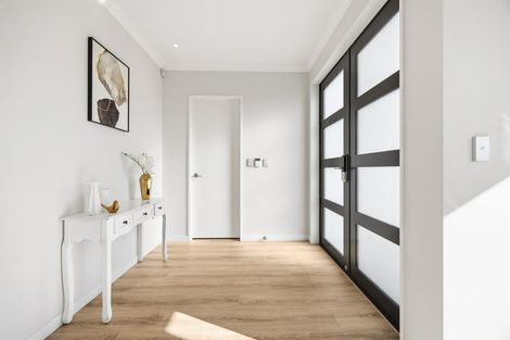 Photo of property in 78 Drumbuoy Drive, Flat Bush, Auckland, 2019