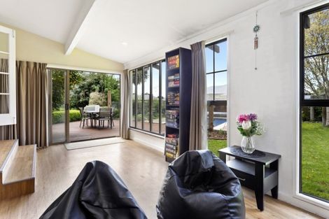 Photo of property in 10 Burnett Street, Oxford, 7430