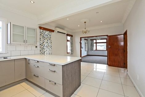 Photo of property in 810 Saint Aubyn Street West, Saint Leonards, Hastings, 4120