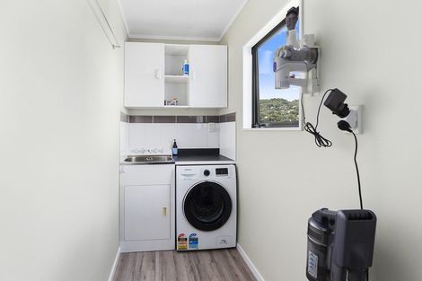 Photo of property in 29 Chartwell Drive, Crofton Downs, Wellington, 6035