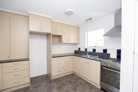 Photo of property in 11 Paul Drive, Ngatea, 3503