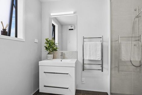 Photo of property in 43 Holystone Road, Whitby, Porirua, 5024