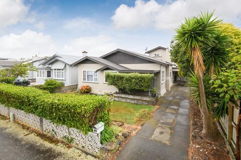 Photo of property in 125 Heretaunga Street, Palmerston North, 4414