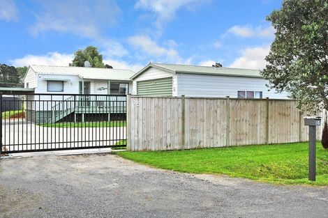 Photo of property in 15 Kowhai Avenue, Kaiaua, Pokeno, 2473