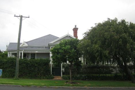 Photo of property in 61 Symonds Street, Onehunga, Auckland, 1061