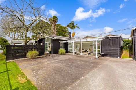 Photo of property in 39 Riverlea Road, Whenuapai, Auckland, 0618