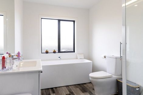 Photo of property in 5 Maru Terrace, Wharewaka, Taupo, 3330