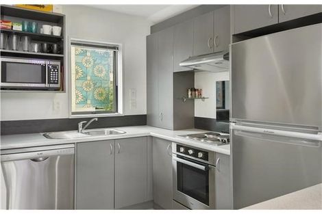 Photo of property in 3/450 Barbadoes Street, Edgeware, Christchurch, 8013