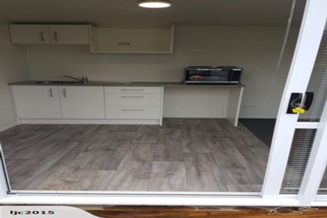 Photo of property in 5 Holgate Avenue, Herald Island, Auckland, 0618