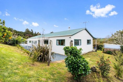 Photo of property in 105 Gorge Road, Maungaturoto, 0520