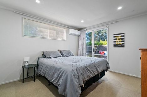 Photo of property in 27 The Track, Takanini, 2112