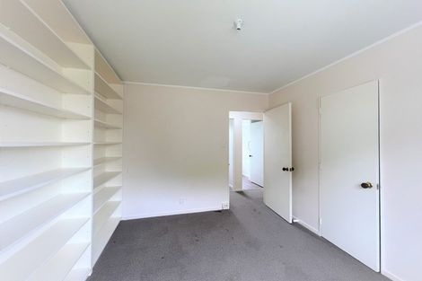 Photo of property in 2/18 Mirovale Place, Totara Vale, Auckland, 0629
