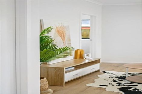 Photo of property in 1/48 Heath Street, Saint Andrews, Hamilton, 3200