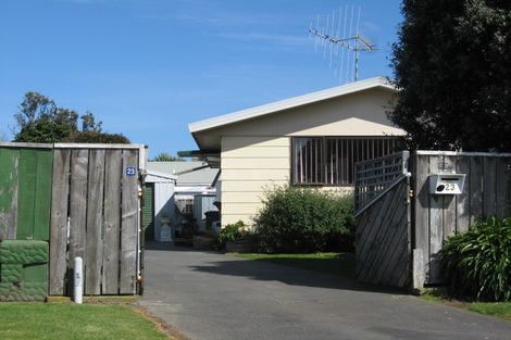 Photo of property in 23 Laird Street, Castlecliff, Whanganui, 4501