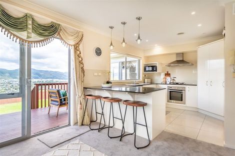 Photo of property in 13 Riverstone Drive, Riverstone Terraces, Upper Hutt, 5018