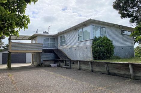 Photo of property in 38 Royal View Road, Te Atatu South, Auckland, 0610