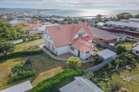 Photo of property in 76 Wharfe Street, South Hill, Oamaru, 9400