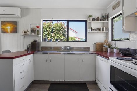 Photo of property in 30a Hartford Avenue, Papamoa Beach, Papamoa, 3118