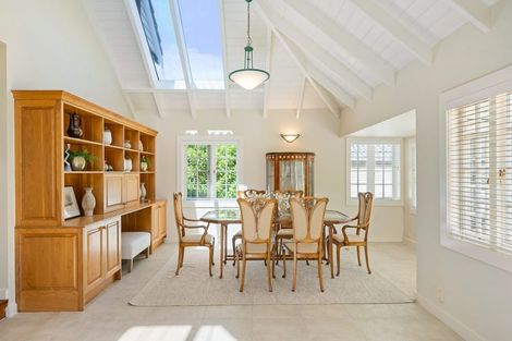 Photo of property in 7 Marine Terrace, Bayswater, Auckland, 0622