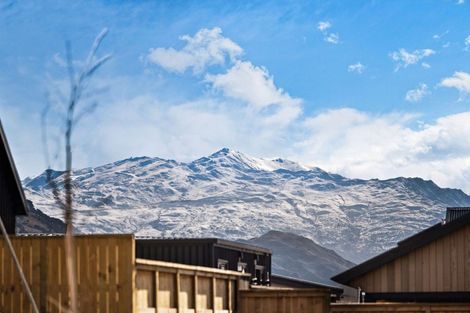 Photo of property in 150 Howden Drive, Jacks Point, 9371