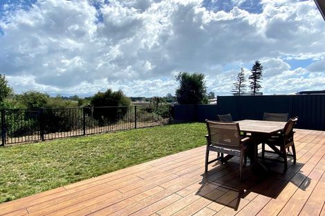 Photo of property in 3 Carriage Close, Omokoroa, 3114