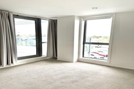 Photo of property in Bella Vista, 2d/84 Gunner Drive, Te Atatu Peninsula, Auckland, 0610