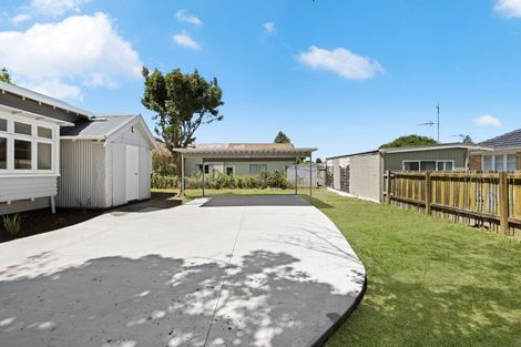 Photo of property in 8 Cassidy Street, Hamilton East, Hamilton, 3216