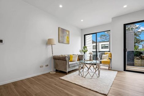 Photo of property in 19 Korokio Lane, Henderson, Auckland, 0612