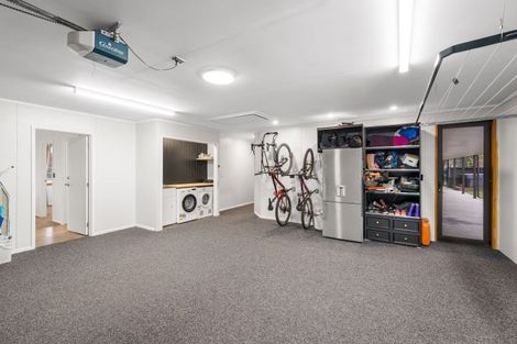 Photo of property in 18 Ash Avenue, Albert Town, Wanaka, 9305