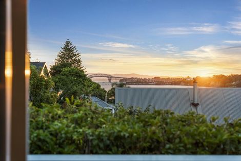 Photo of property in 11 Wesley Street, Devonport, Auckland, 0624