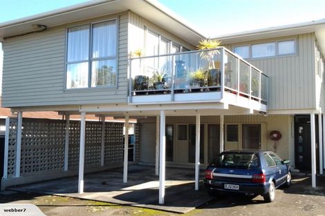 Photo of property in 2/21 Bloomfield Terrace, Hutt Central, Lower Hutt, 5010