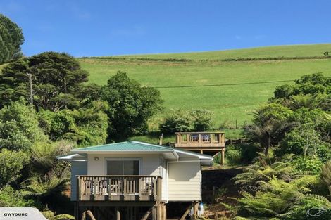 Photo of property in 89 Onetangi Road, Waiheke Island, 1971