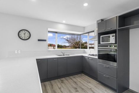 Photo of property in 4 Paget Drive, Woodend, 7610