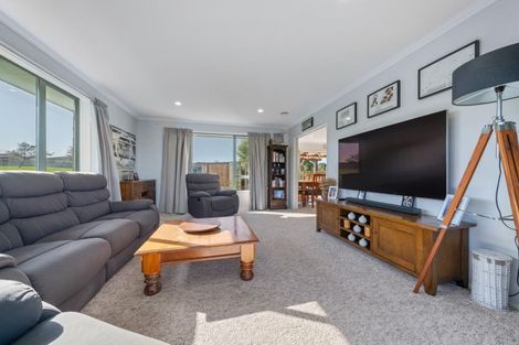 Photo of property in 101 Parnell Heights, Kelvin Grove, Palmerston North, 4414