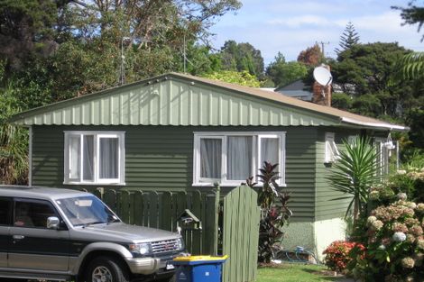 Photo of property in 35 Drome View Place, Beach Haven, Auckland, 0626